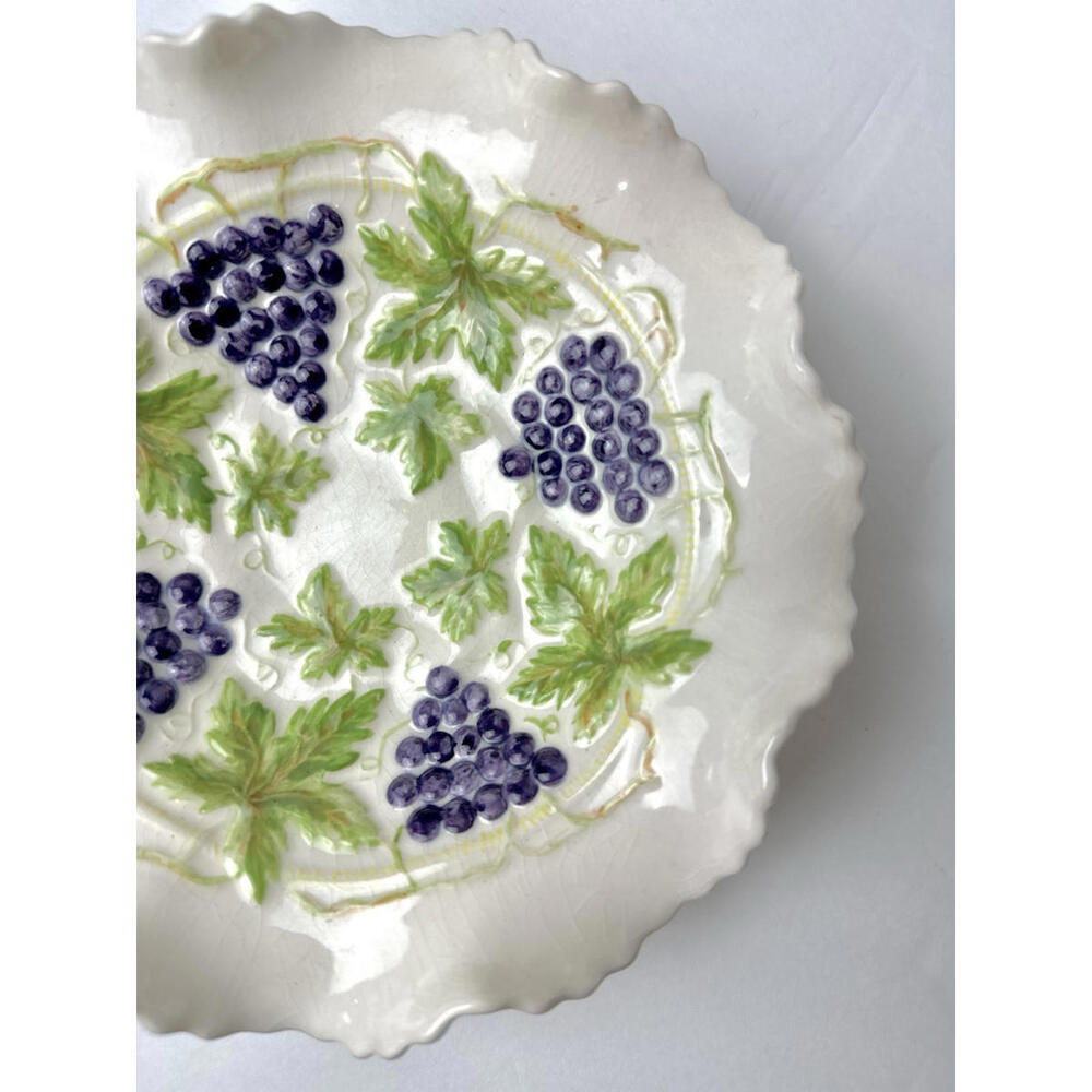 Scalloped Edge Antique Dish Ceramic Bowl 1962 hand painted with purple grapes - Picture 6 of 7
